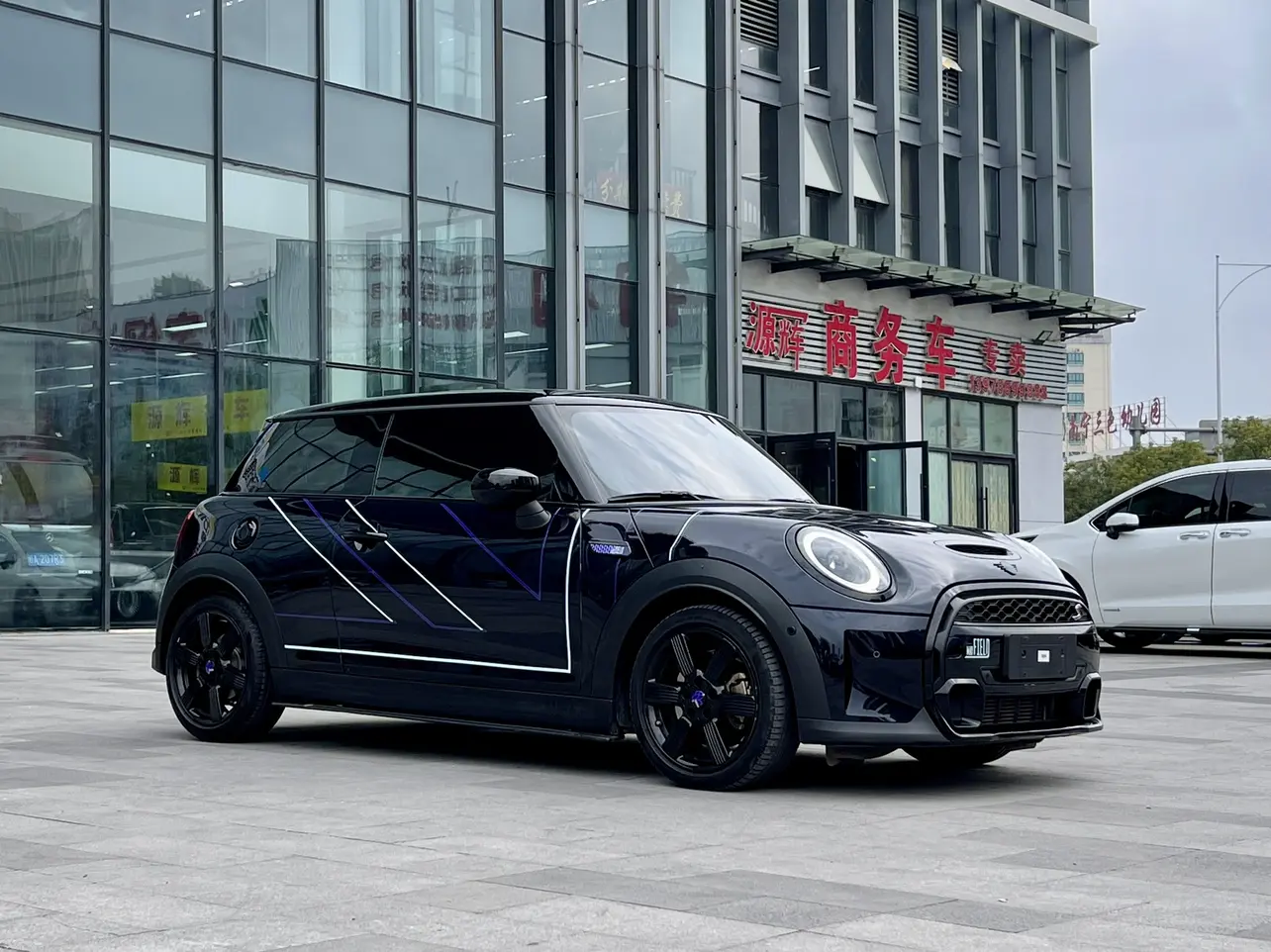 MINI 