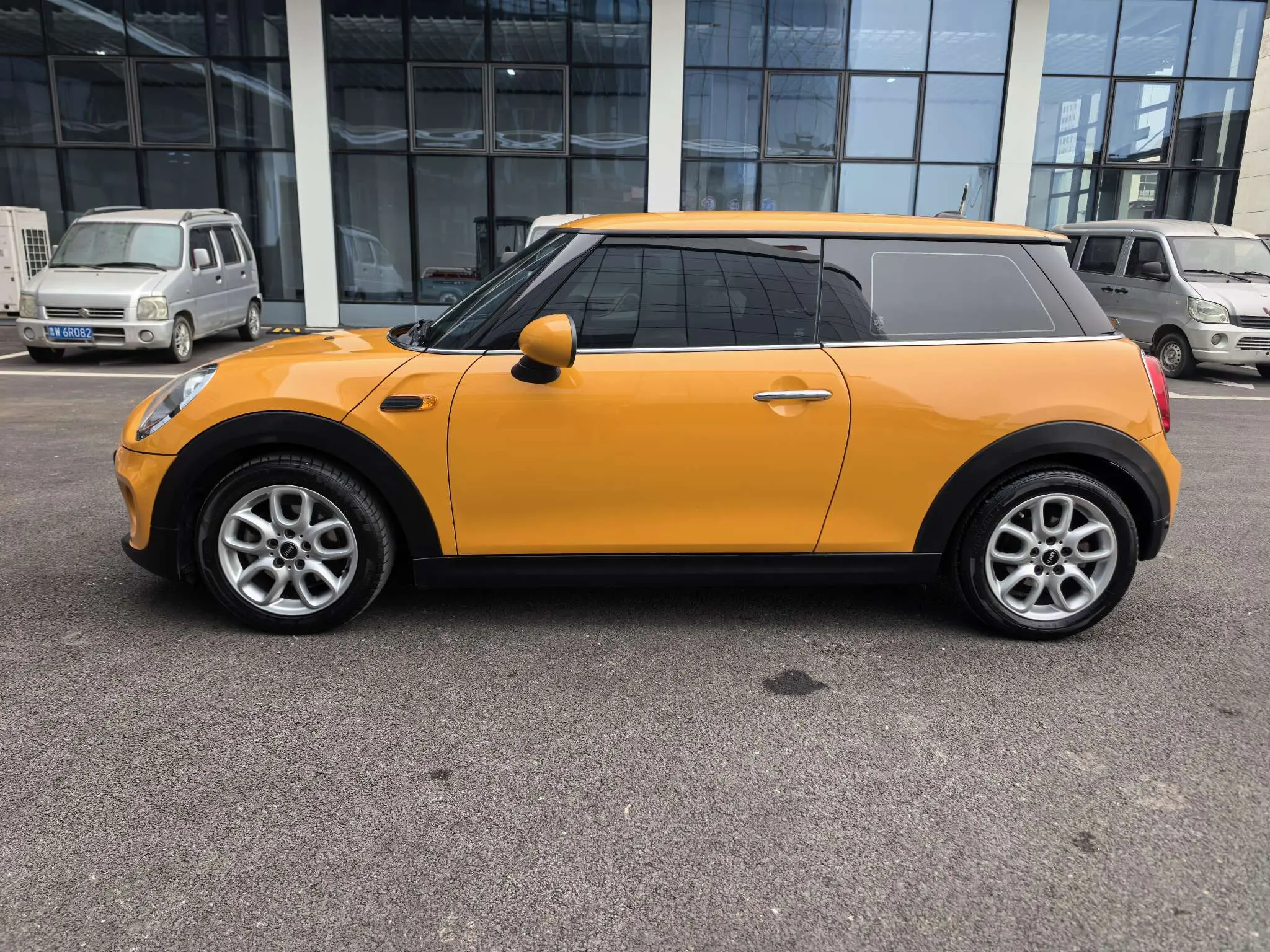 MINI 