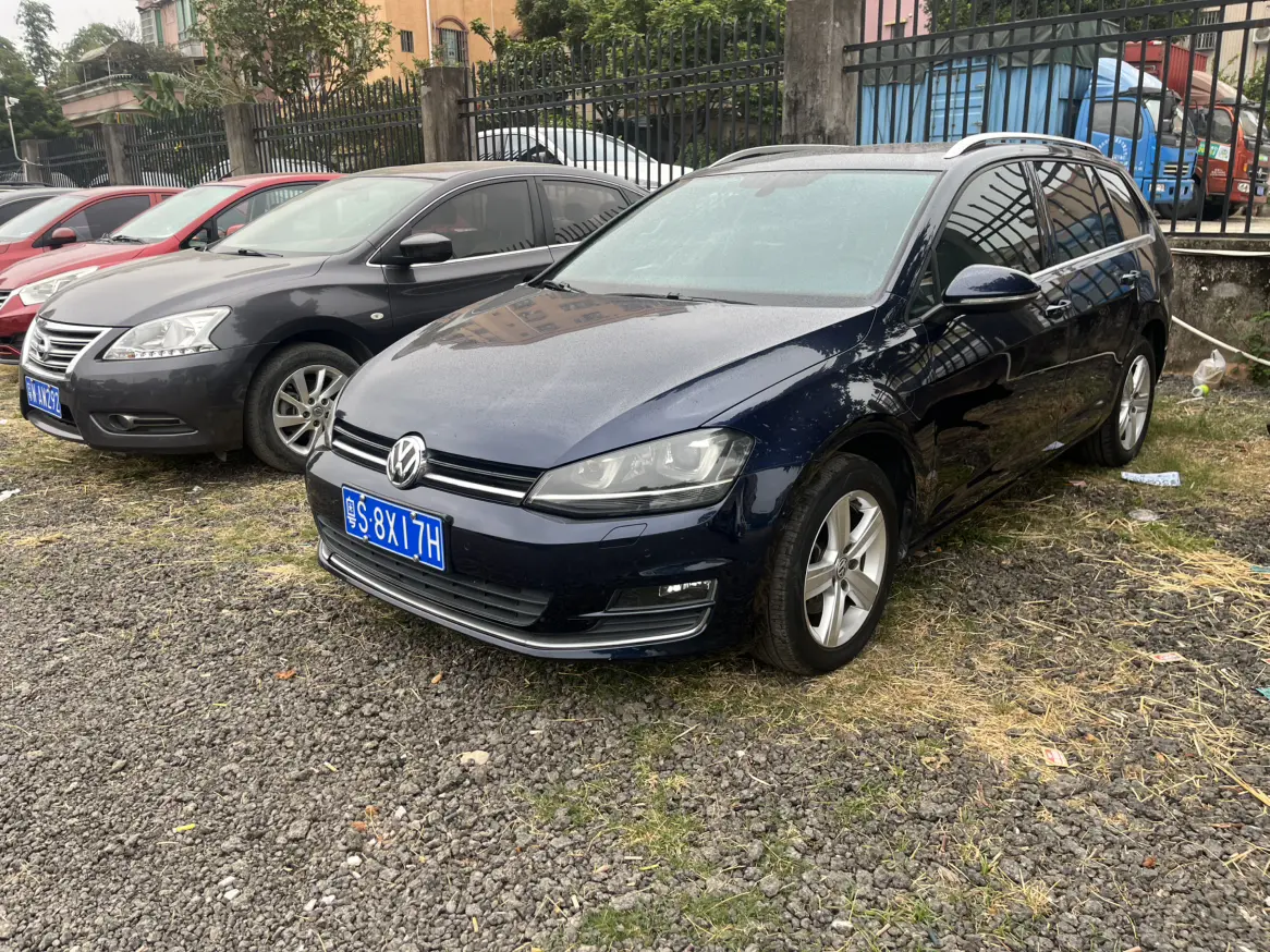 Volkswagen Golf  из Китая