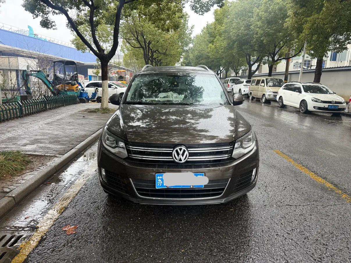 Volkswagen Tiguan  из Китая