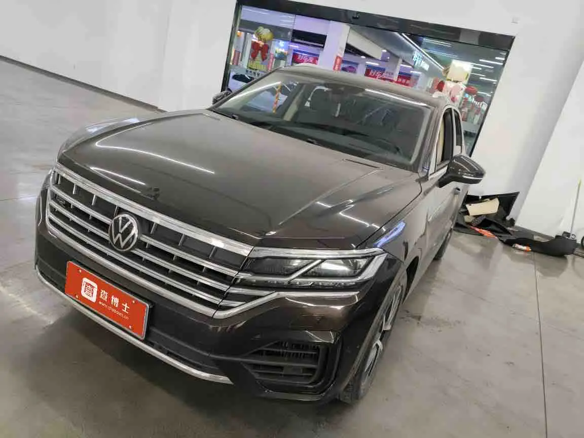 Volkswagen Touareg  из Китая