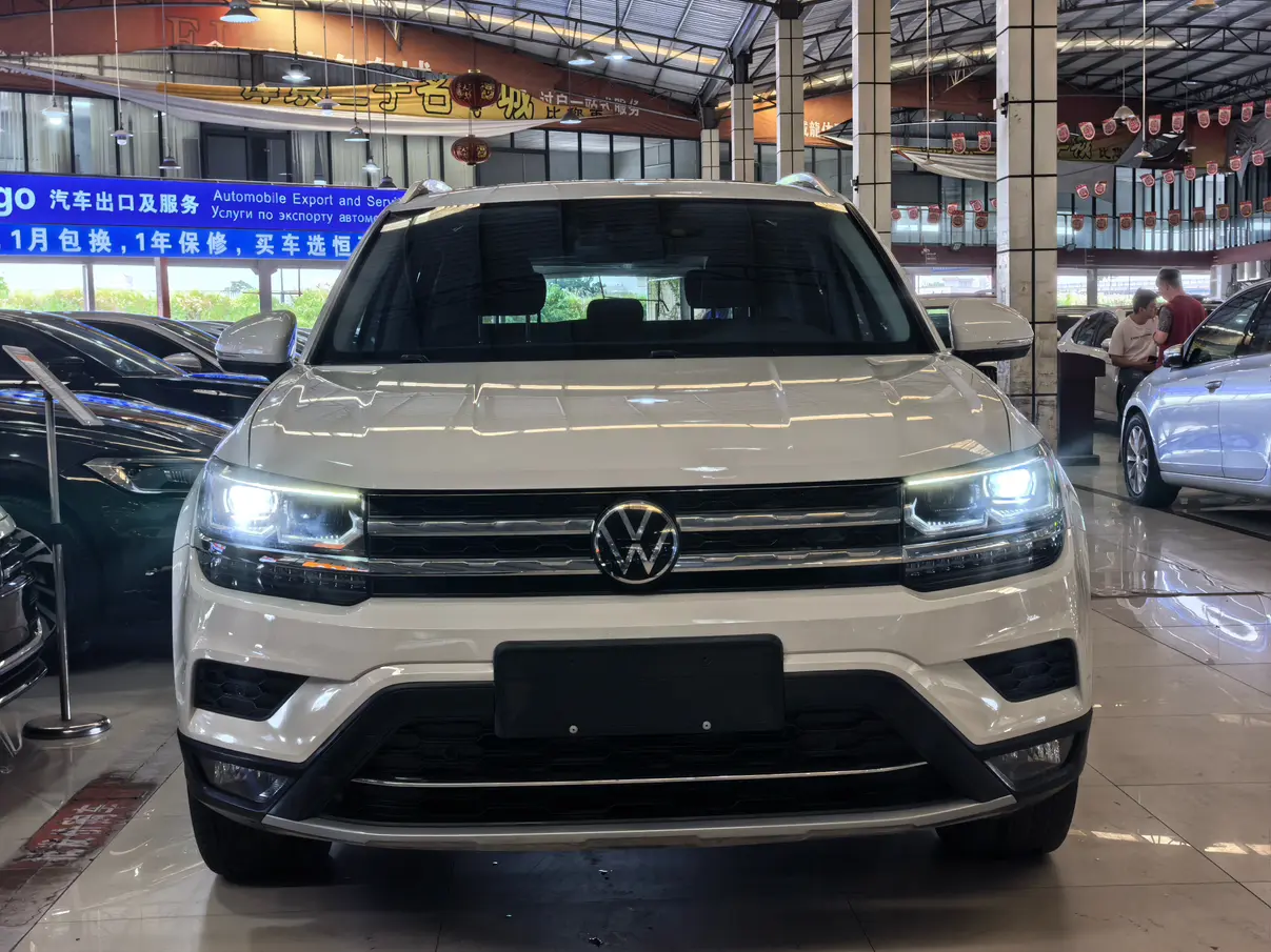 Volkswagen Tharu  из Китая