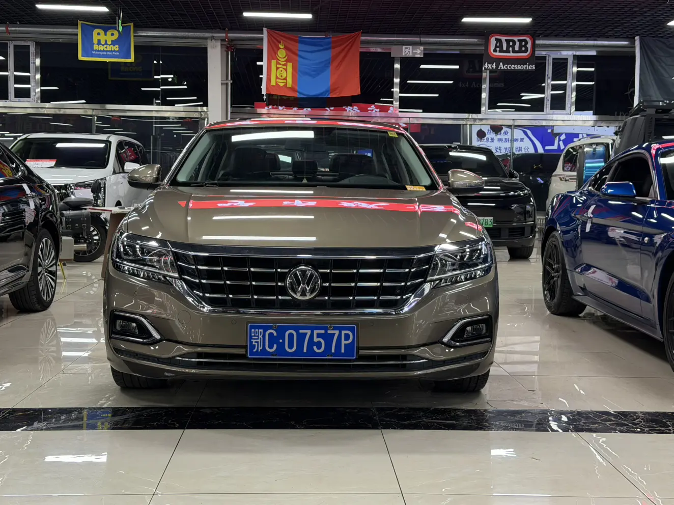 Volkswagen Passat  из Китая