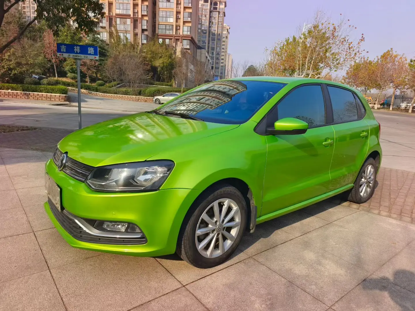 Volkswagen Polo  из Китая
