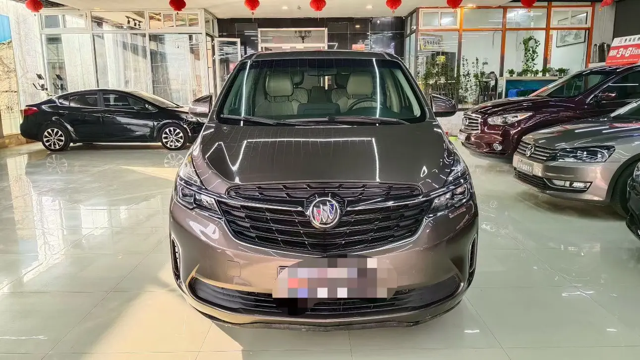 Buick GL8  из Китая