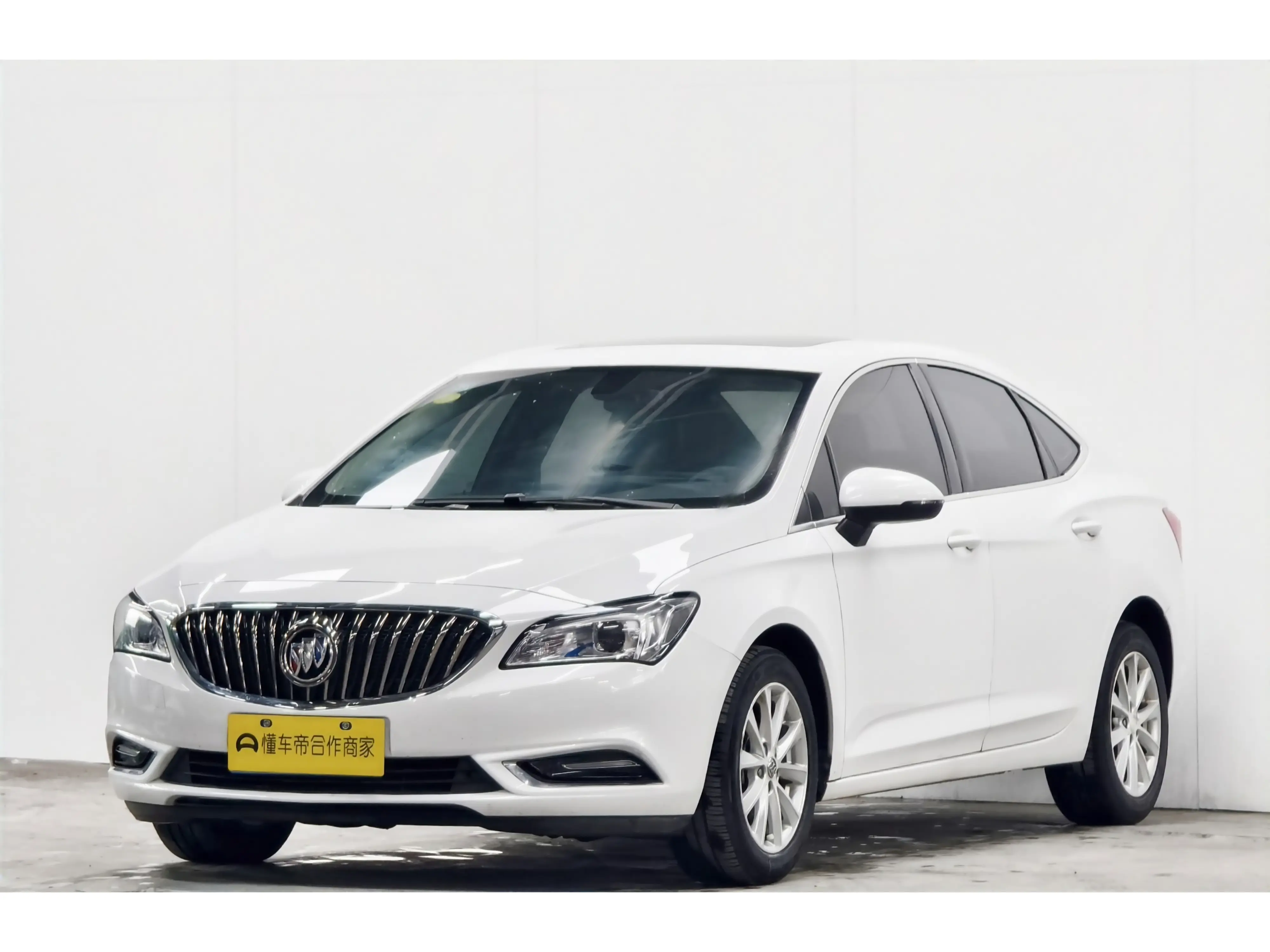 Buick Valeant  из Китая