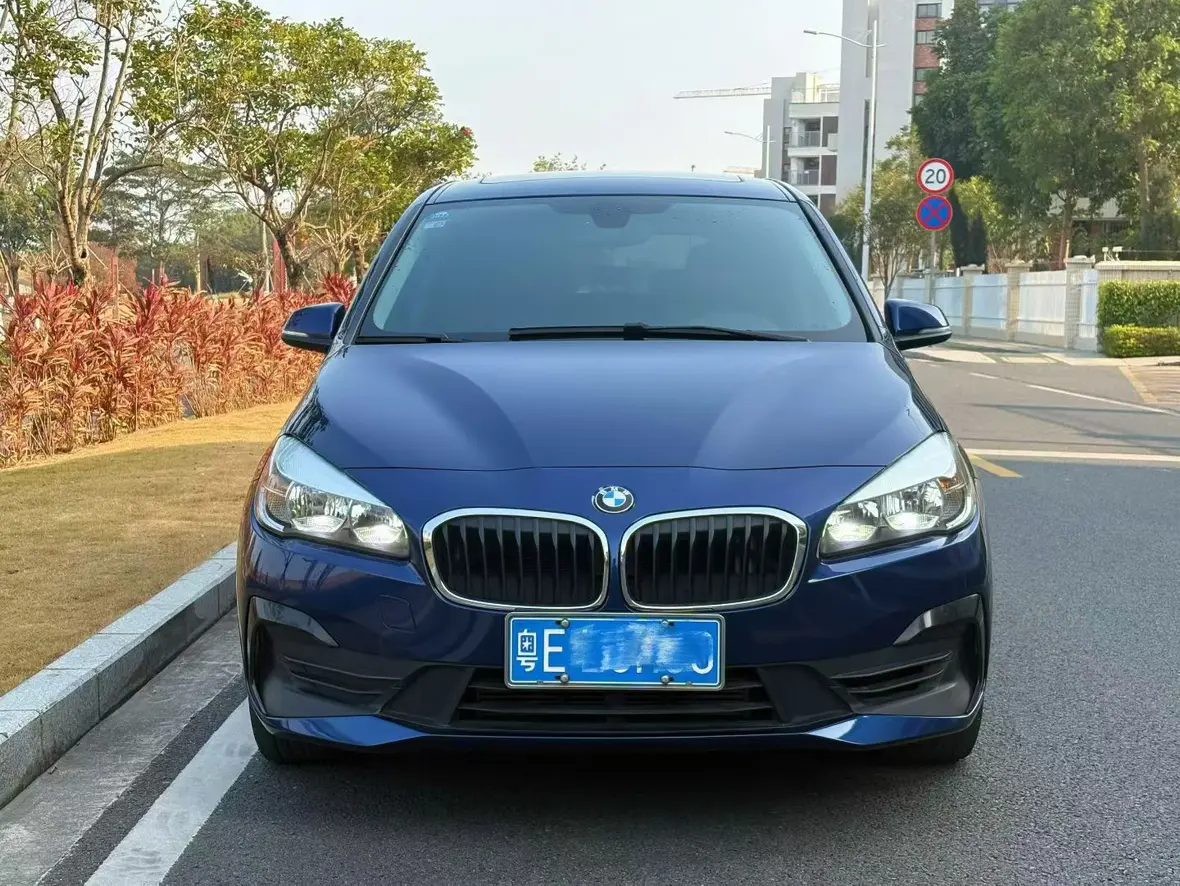 BMW 2 Series Gran Tourer  из Китая