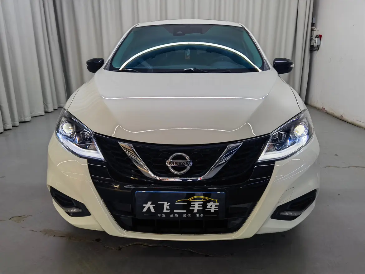 Nissan Tiida  из Китая