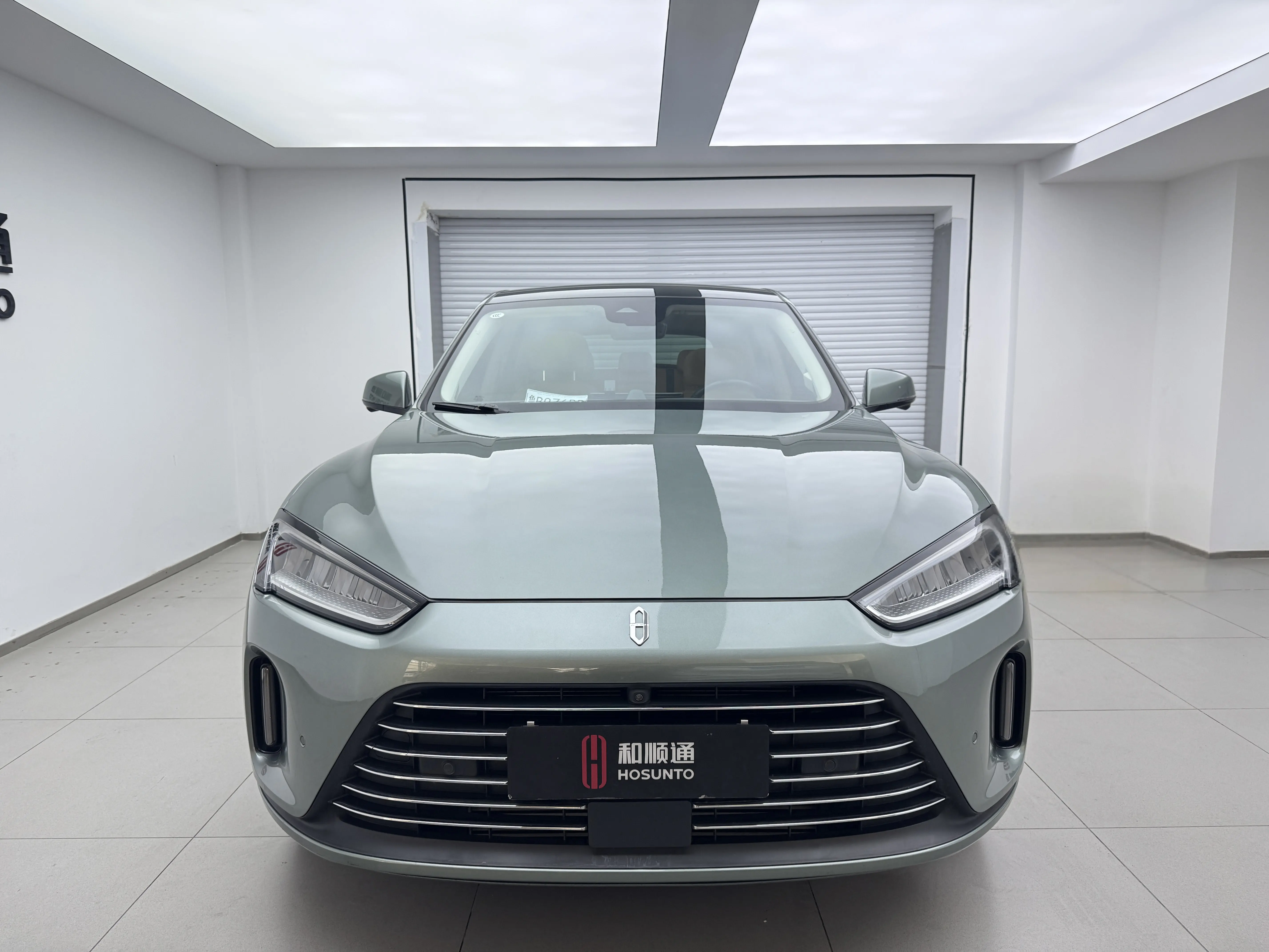 AITO M5 (Wenjie M5)  из Китая