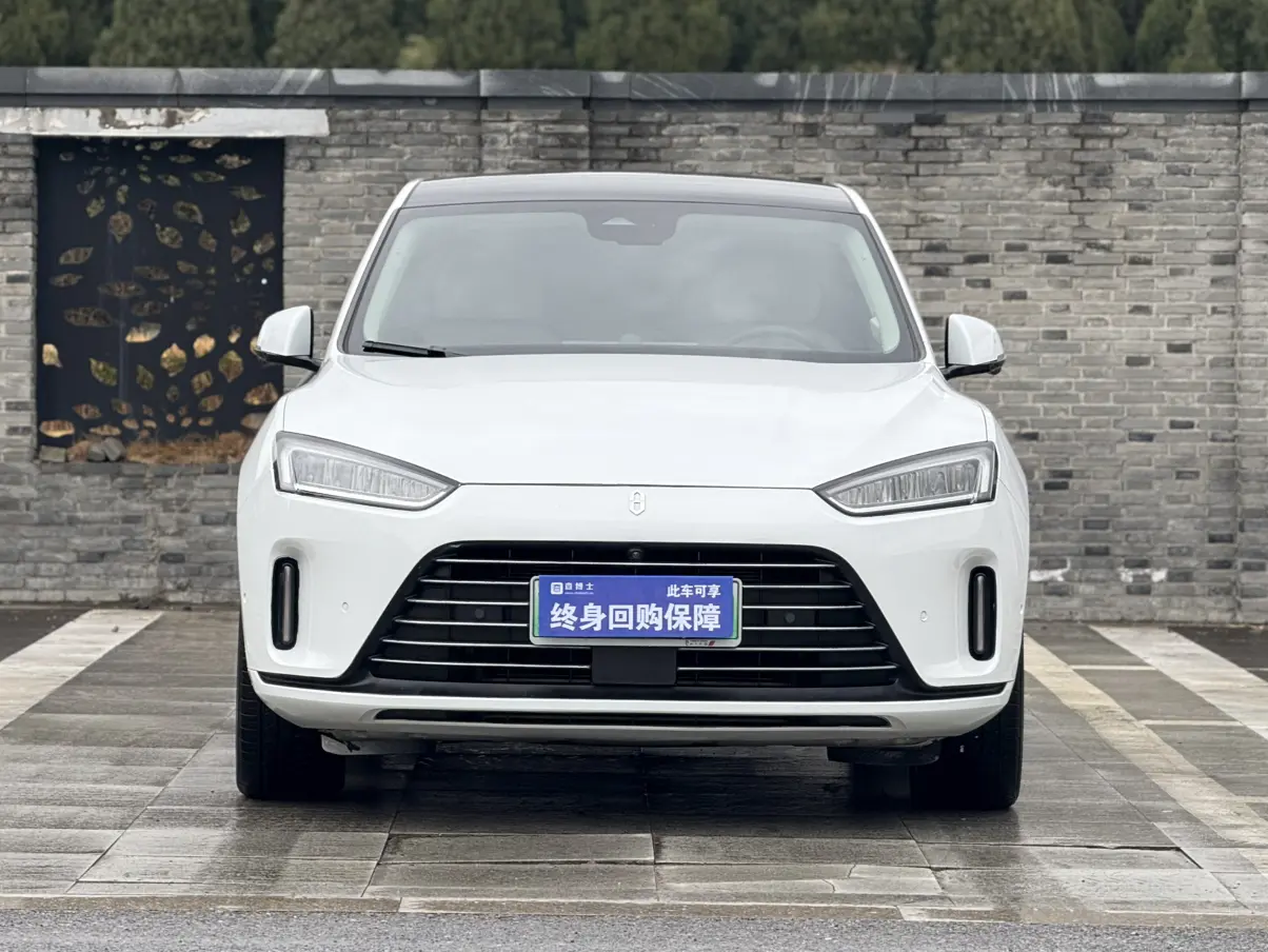 AITO M5 (Wenjie M5)  из Китая