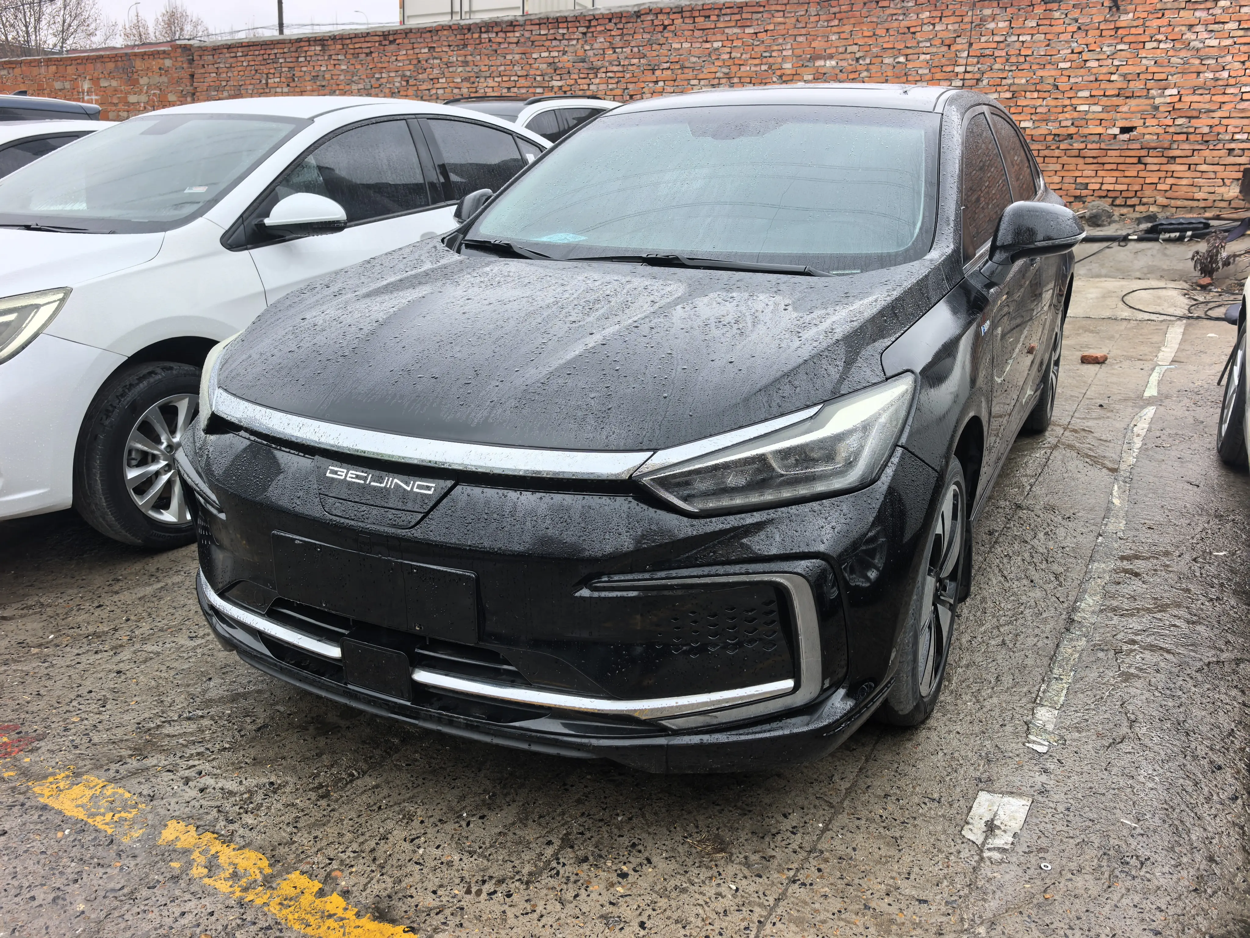 BAIC BeijingEU7  из Китая