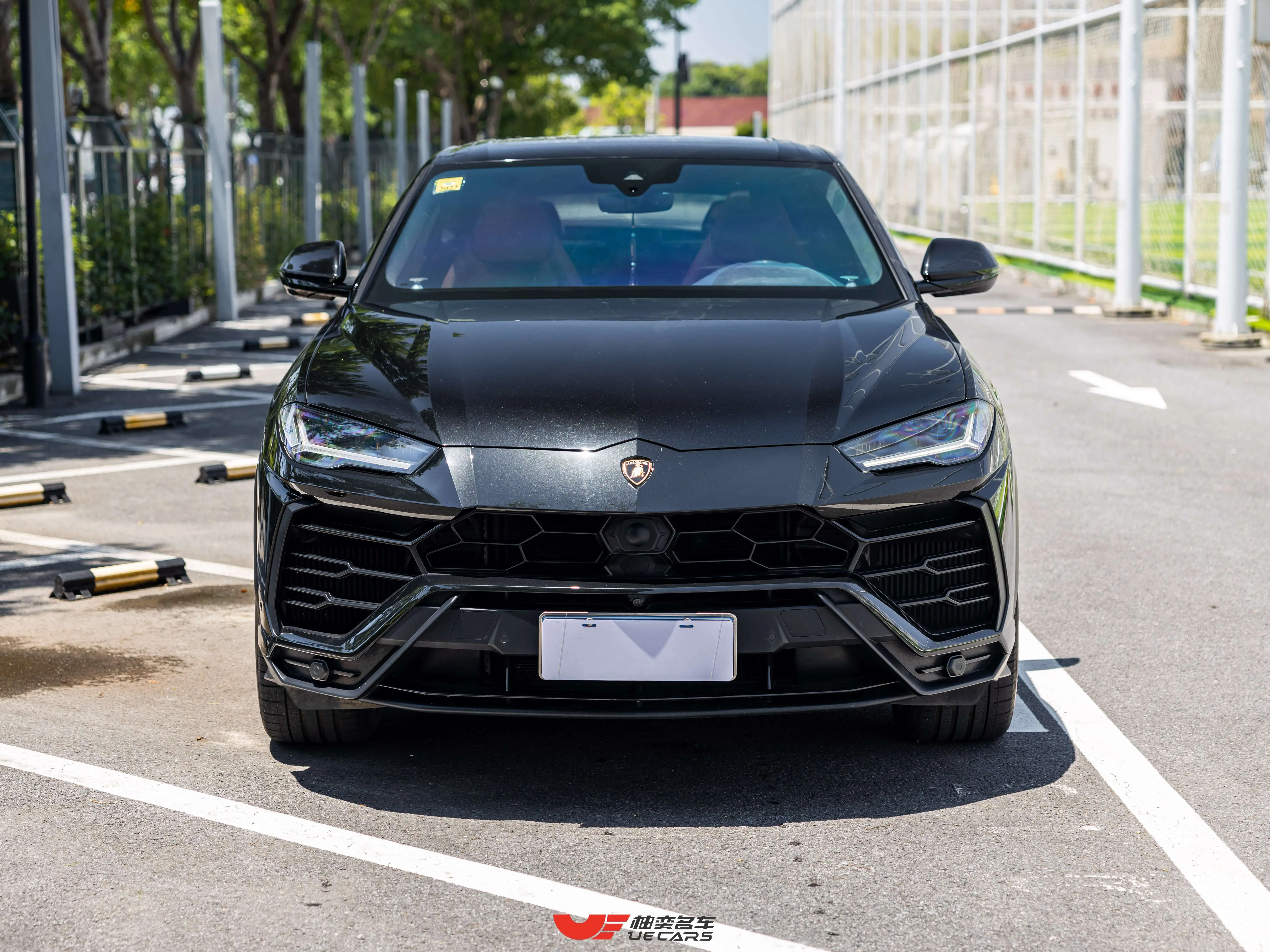 Lamborghini Urus  из Китая