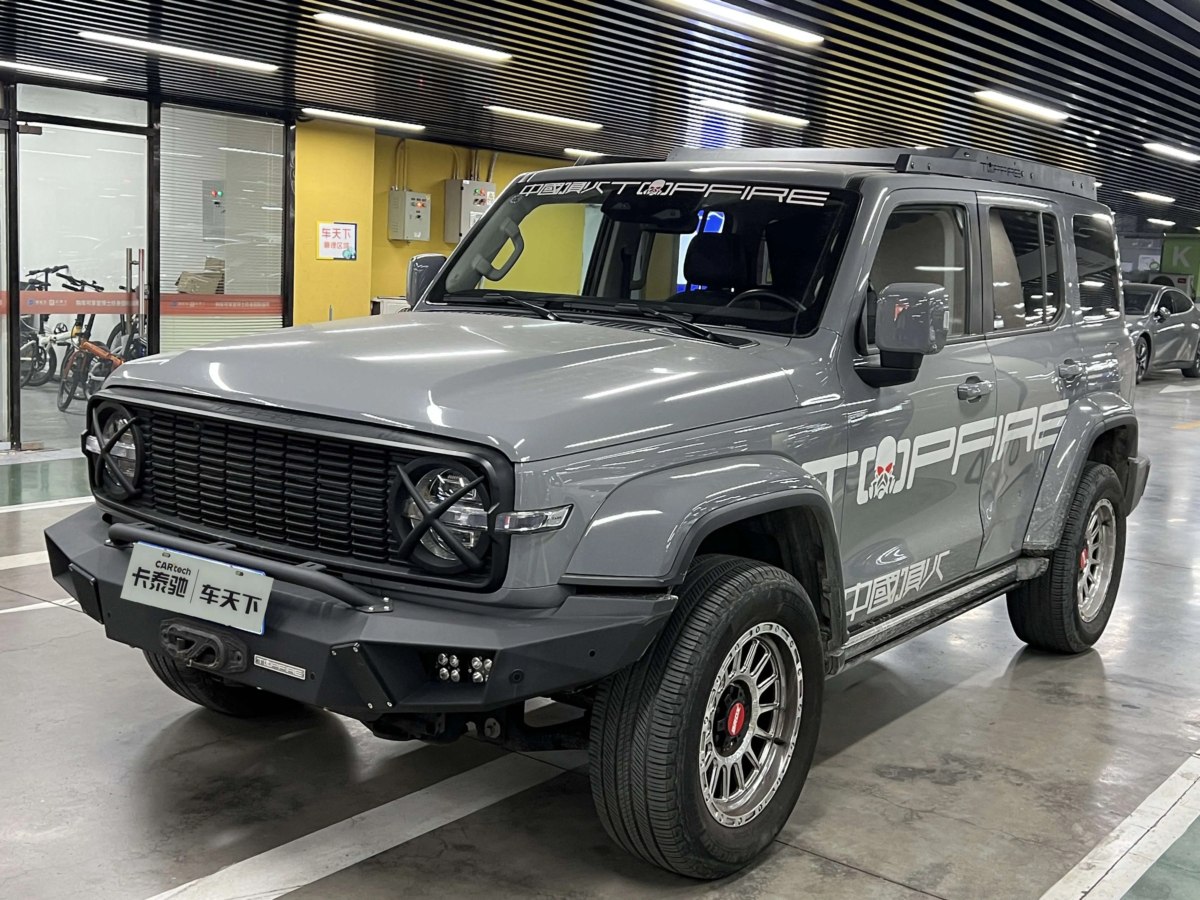 Tank 300  из Китая