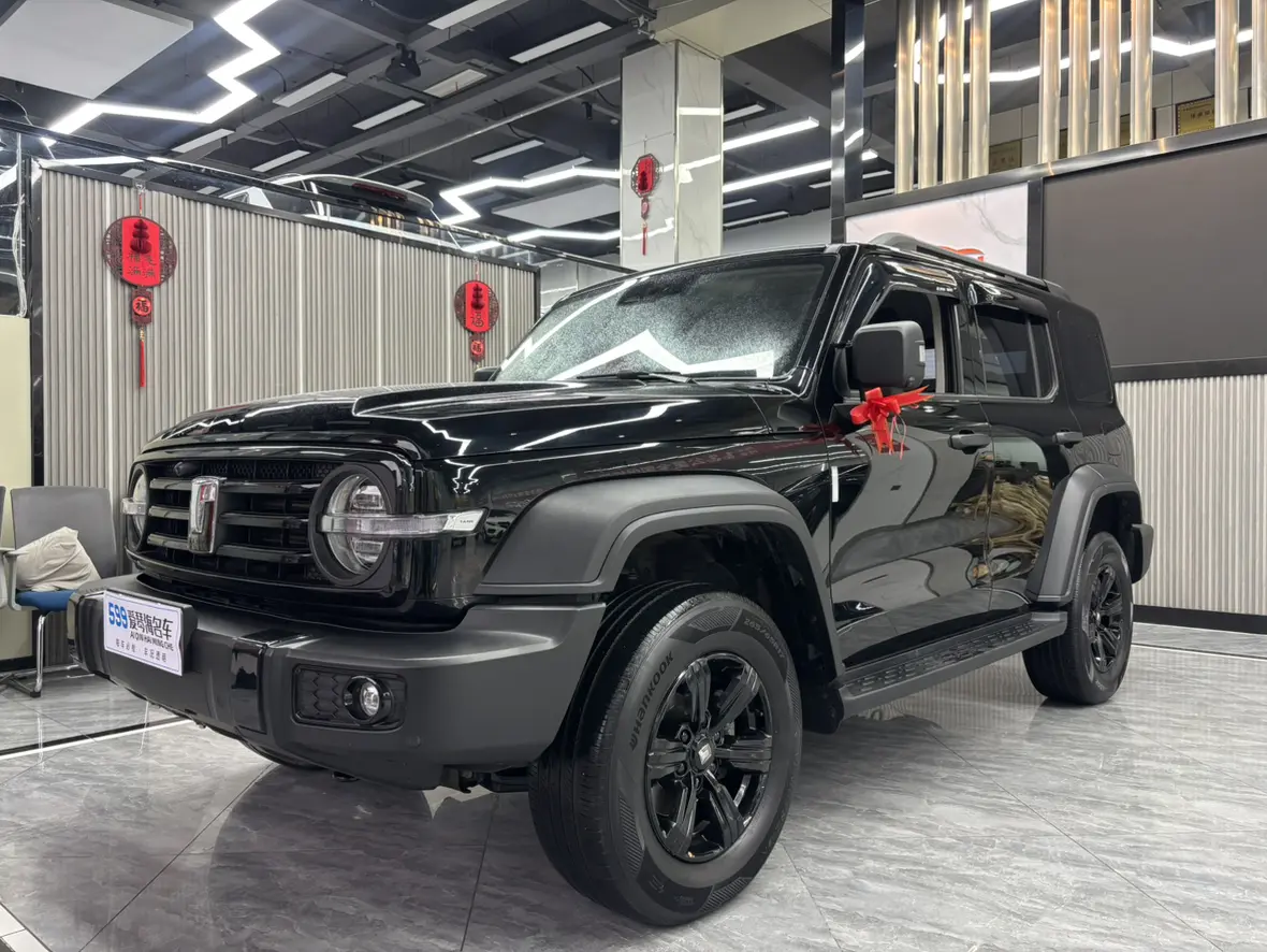 Tank 300  из Китая