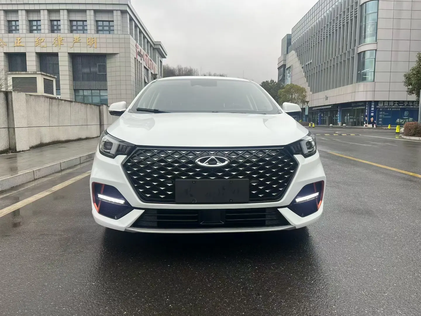 Omoda S5  из Китая