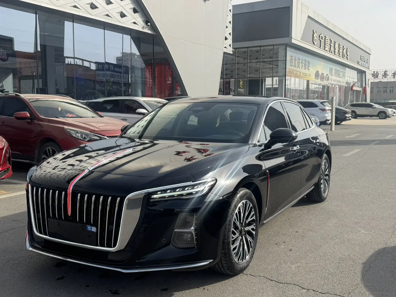 Hongqi H5  из Китая