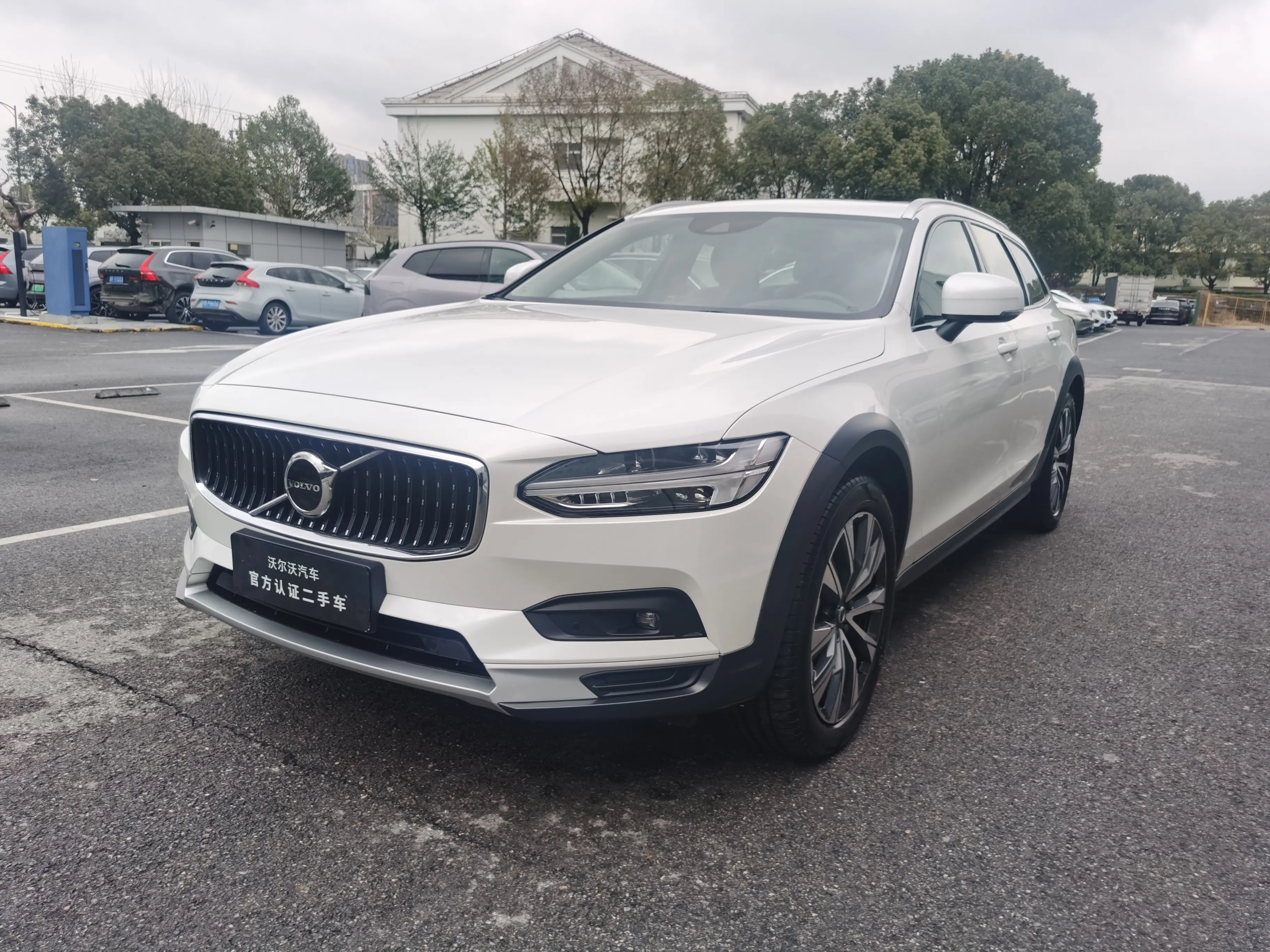 Volvo V90  из Китая