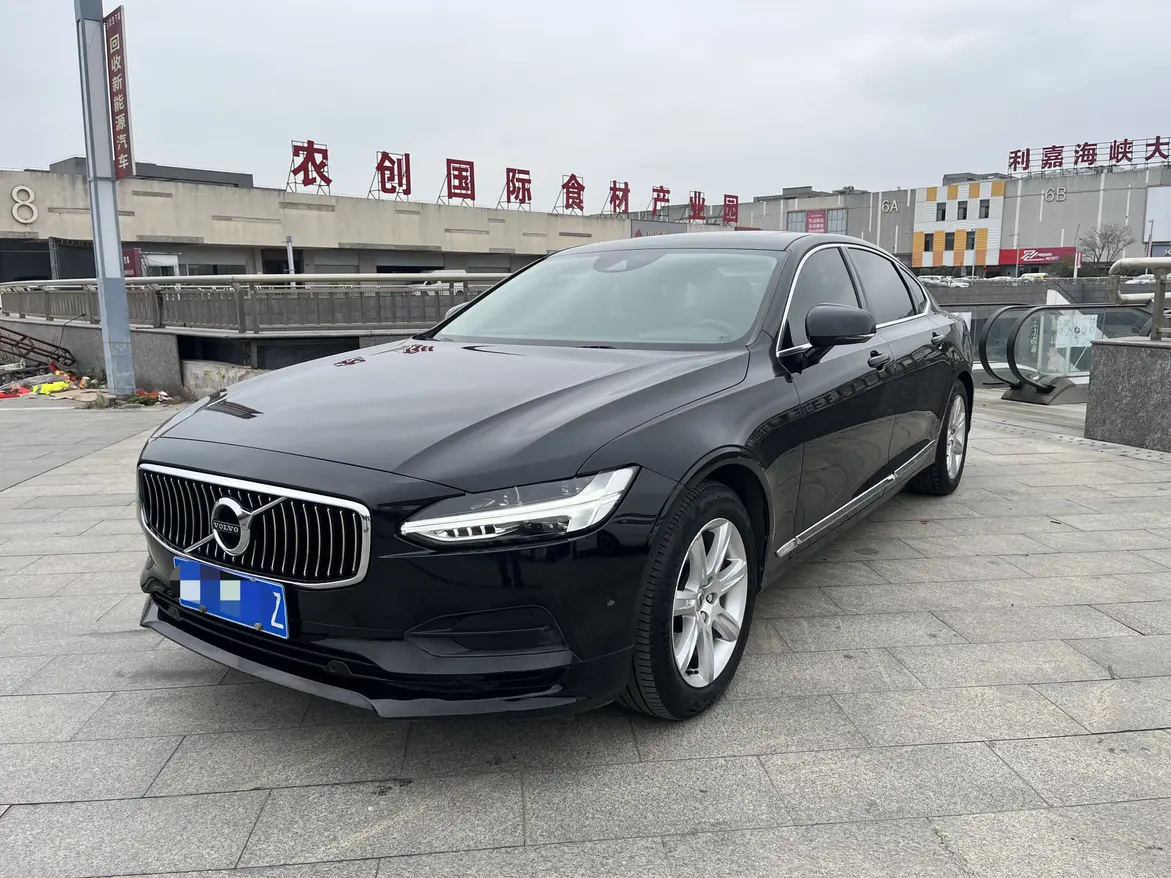 Volvo S90  из Китая