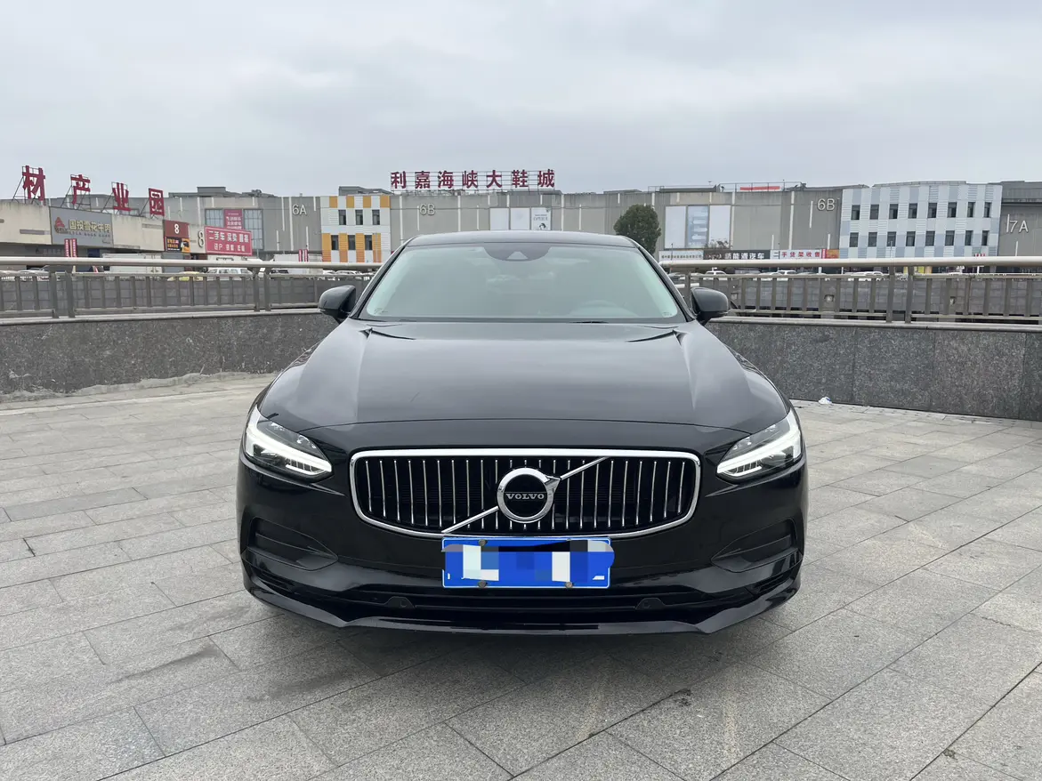 Volvo S90  из Китая