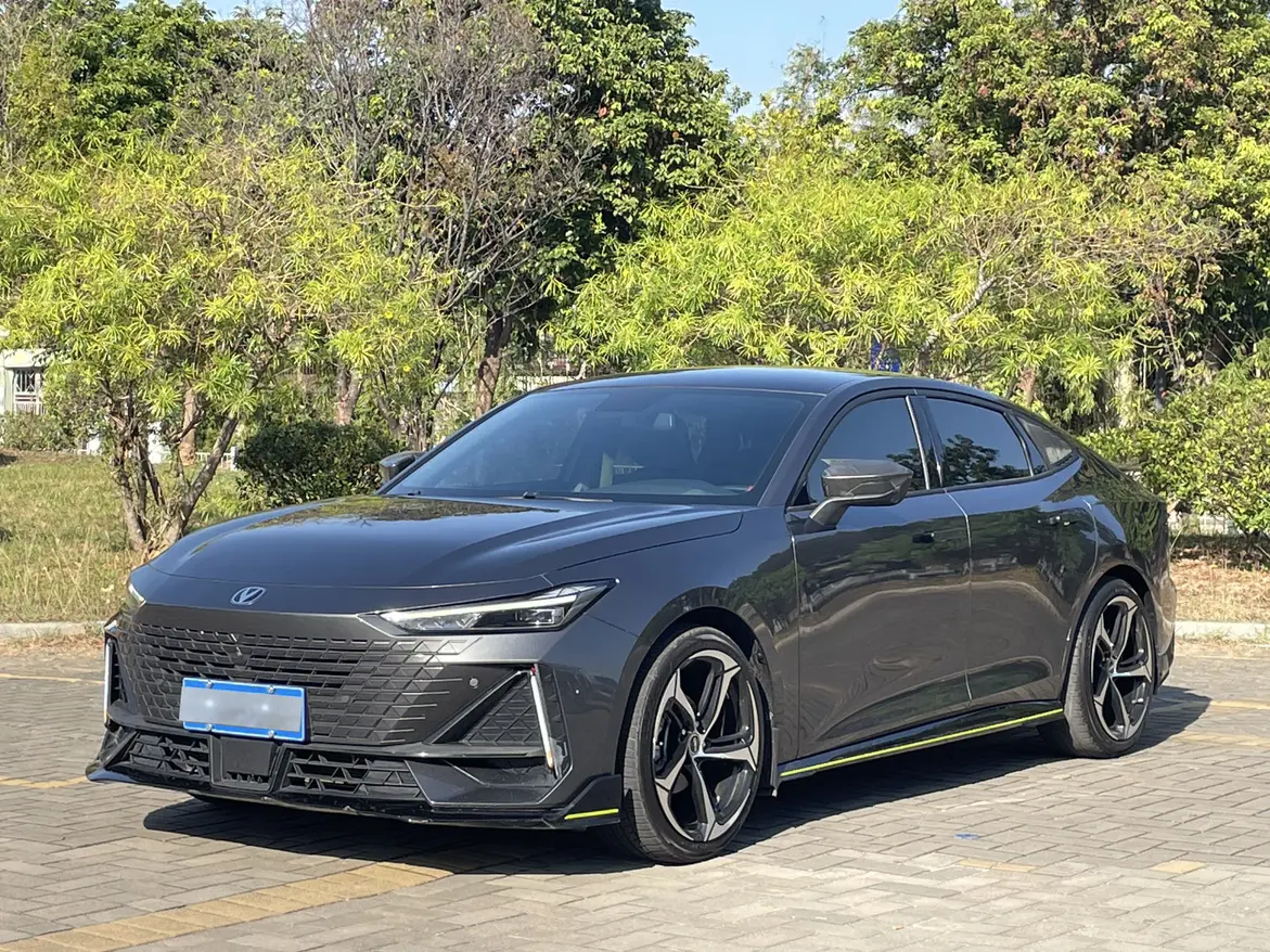 Changan UNI-V  из Китая