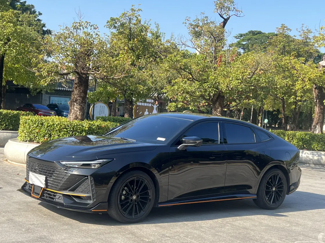 Changan UNI-V  из Китая