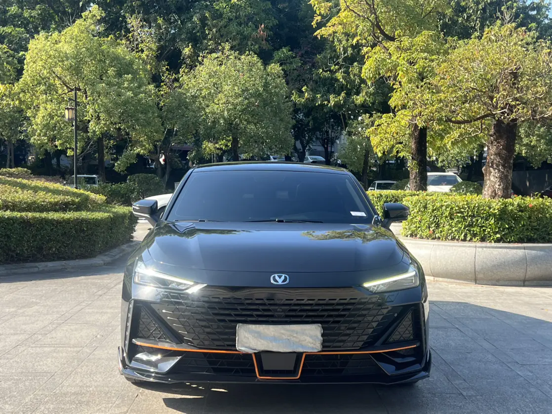 Changan UNI-V  из Китая