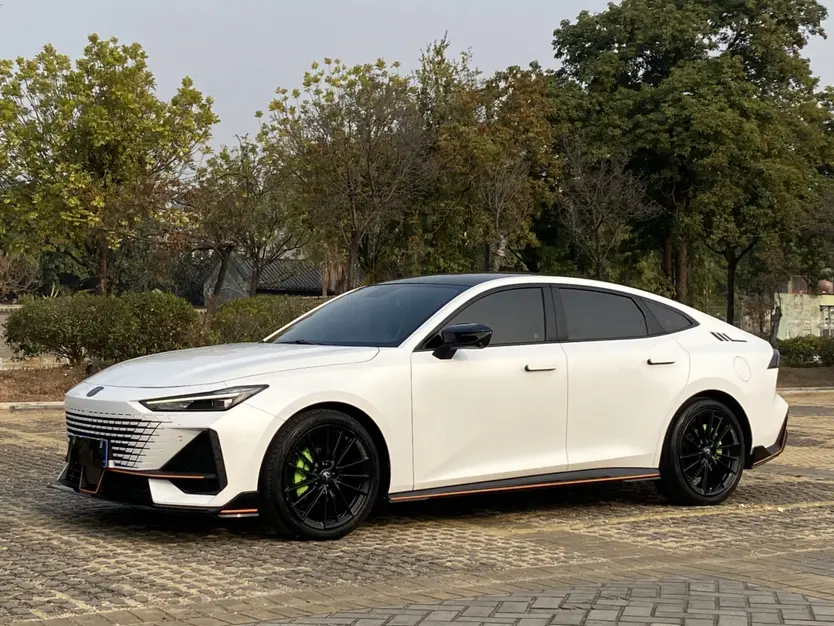 Changan UNI-V  из Китая