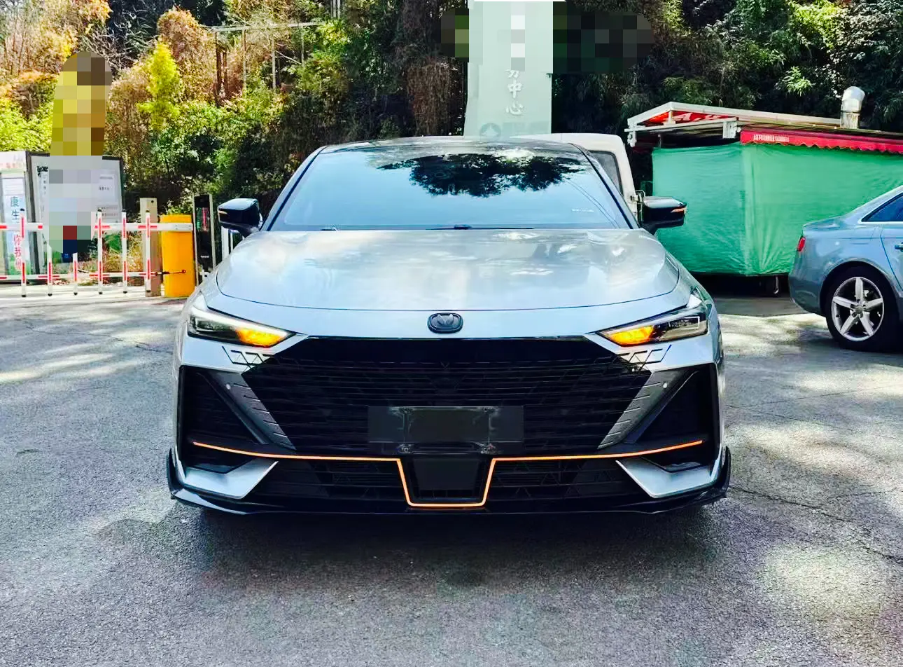 Changan UNI-V  из Китая