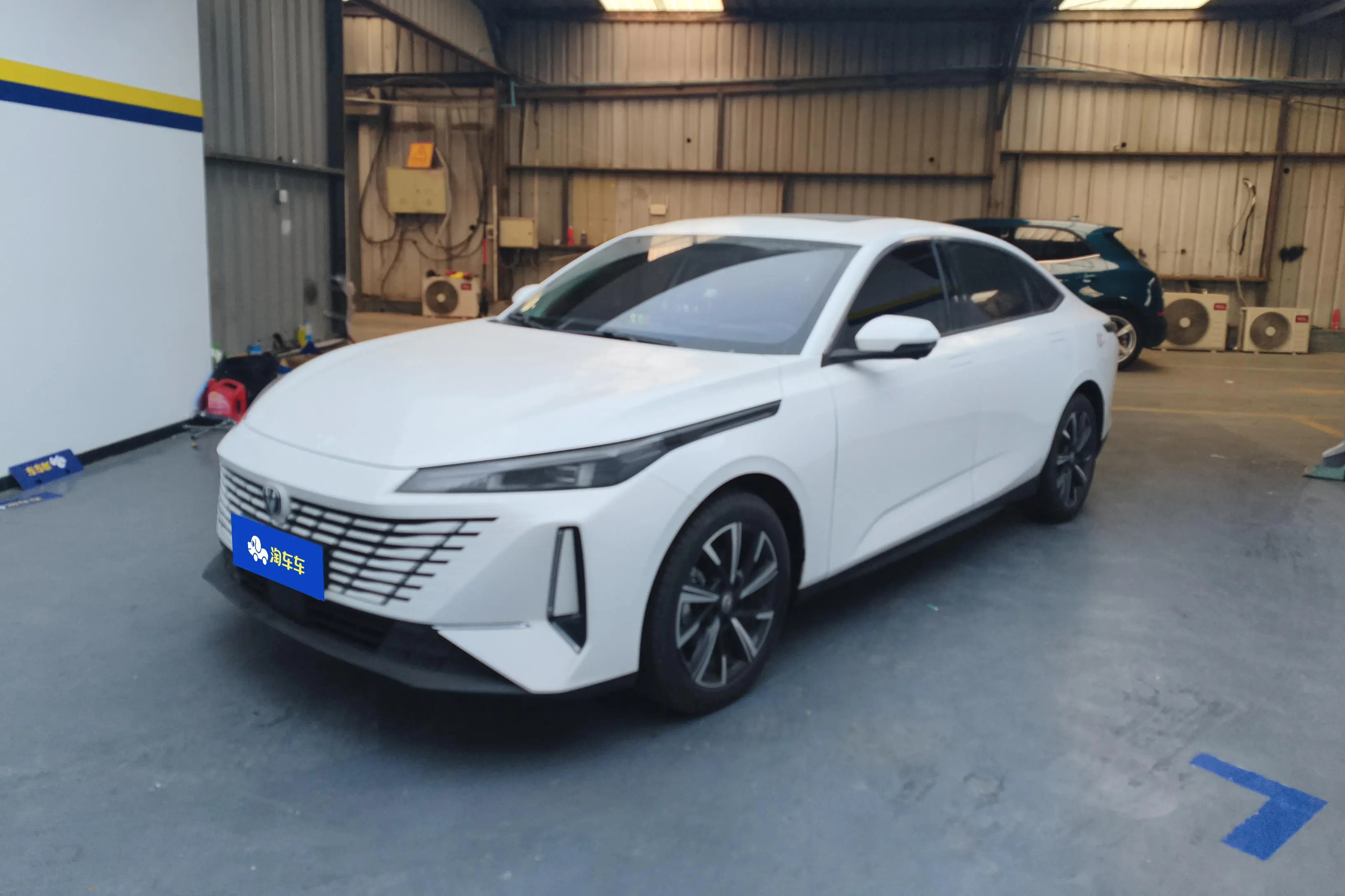 Changan Escape  из Китая