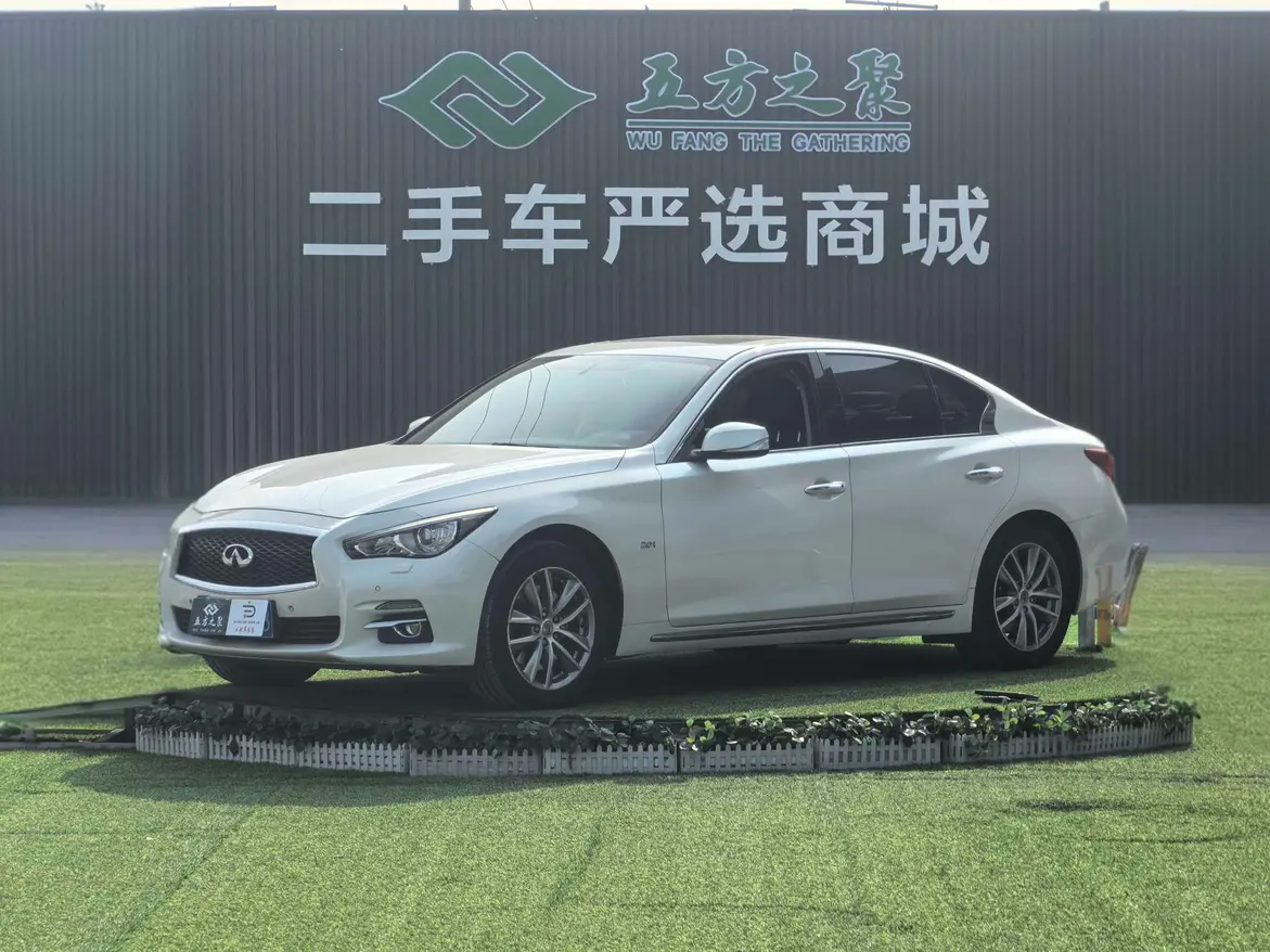 Infiniti Q50L  из Китая
