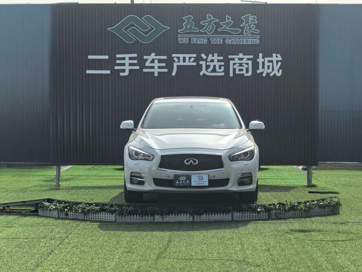 Infiniti Q50L  из Китая