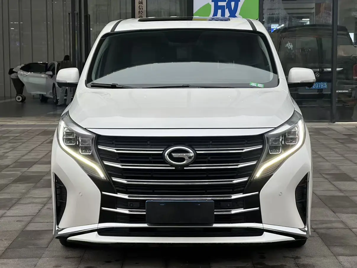 GAC Trumpchi M8  из Китая