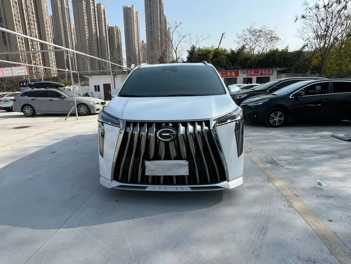GAC Trumpchi M8  из Китая