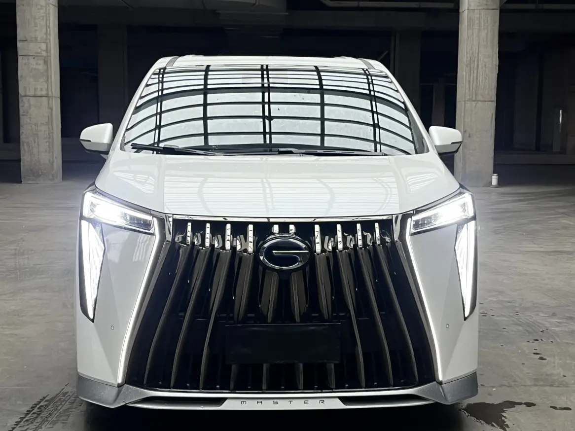 GAC Trumpchi M8  из Китая