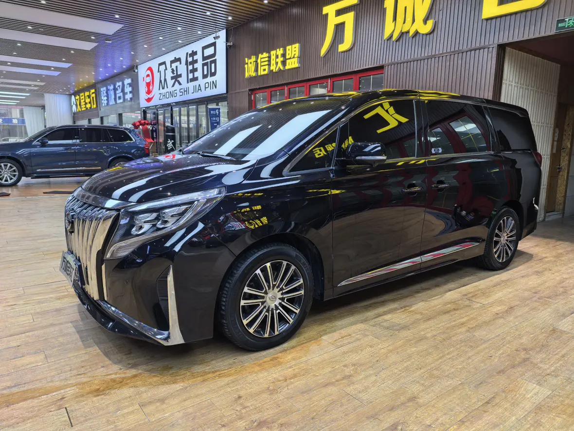 GAC Trumpchi M8  из Китая