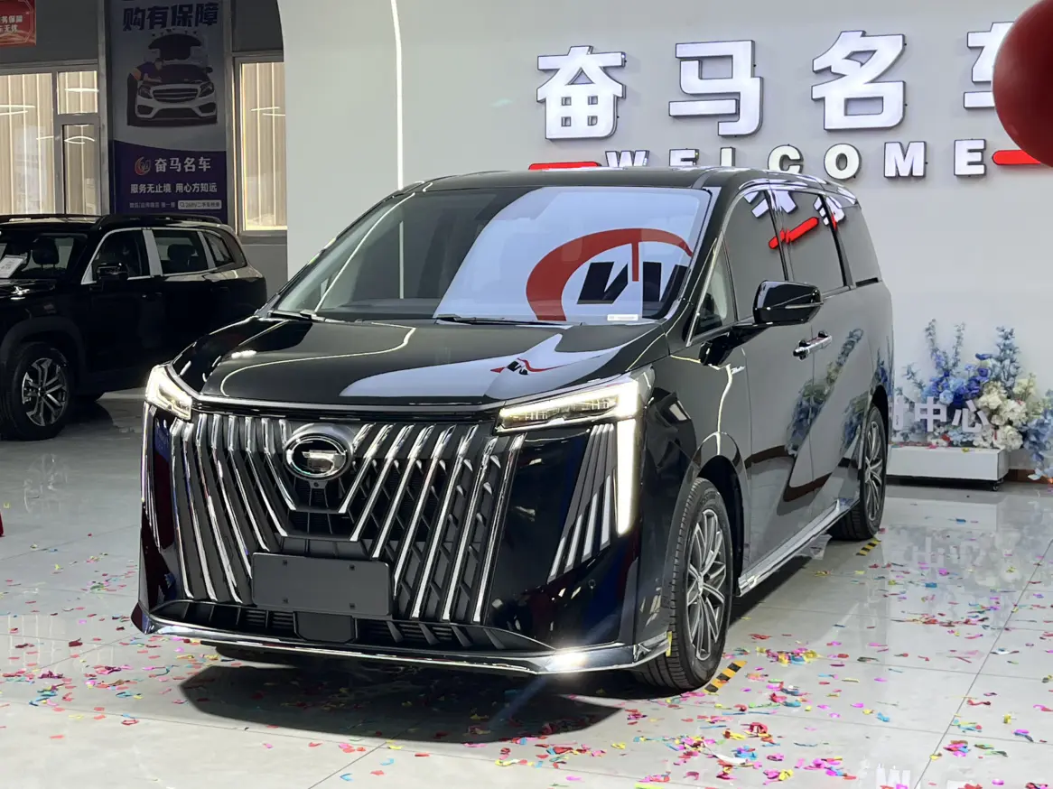 GAC Trumpchi M8  из Китая