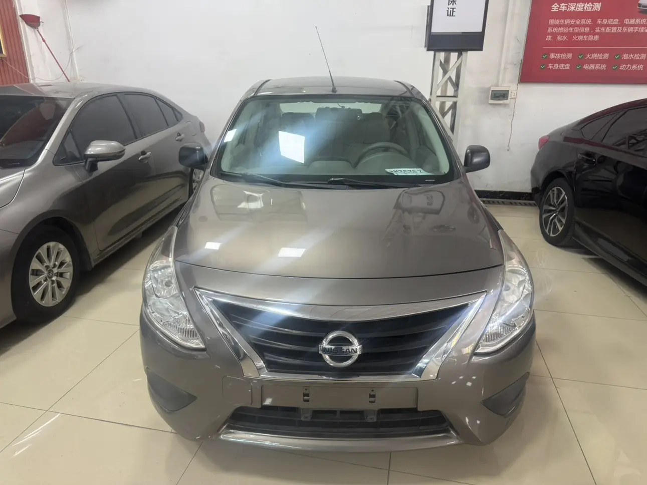 Nissan Sunlight  из Китая