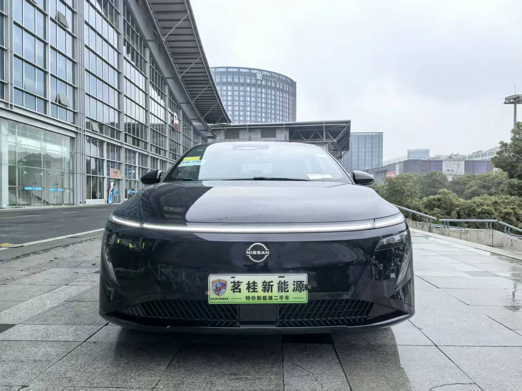 Nissan N7  из Китая