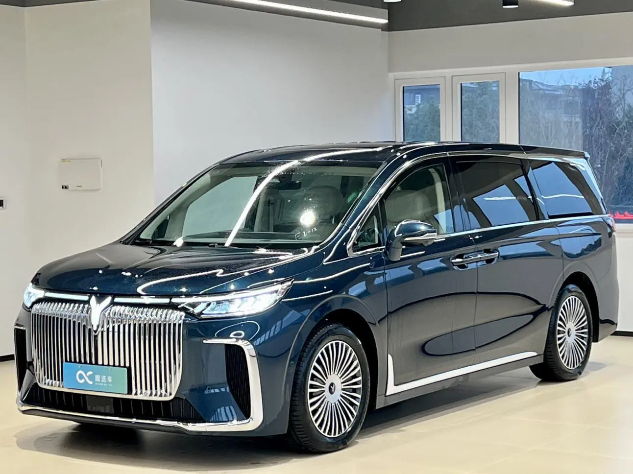 Voyah Lantu Dreamer PHEV  из Китая