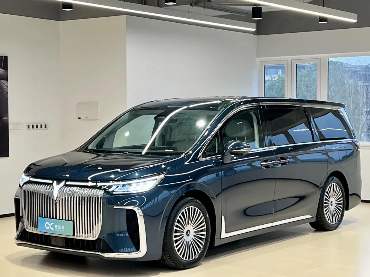 Voyah Lantu Dreamer PHEV  из Китая