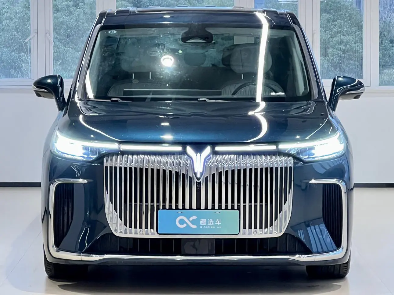 Voyah Lantu Dreamer PHEV  из Китая