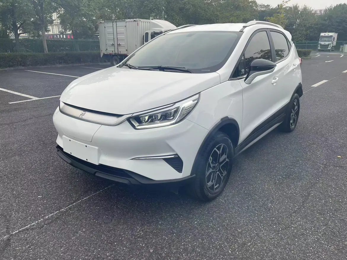 BYD Yuan Pro  из Китая