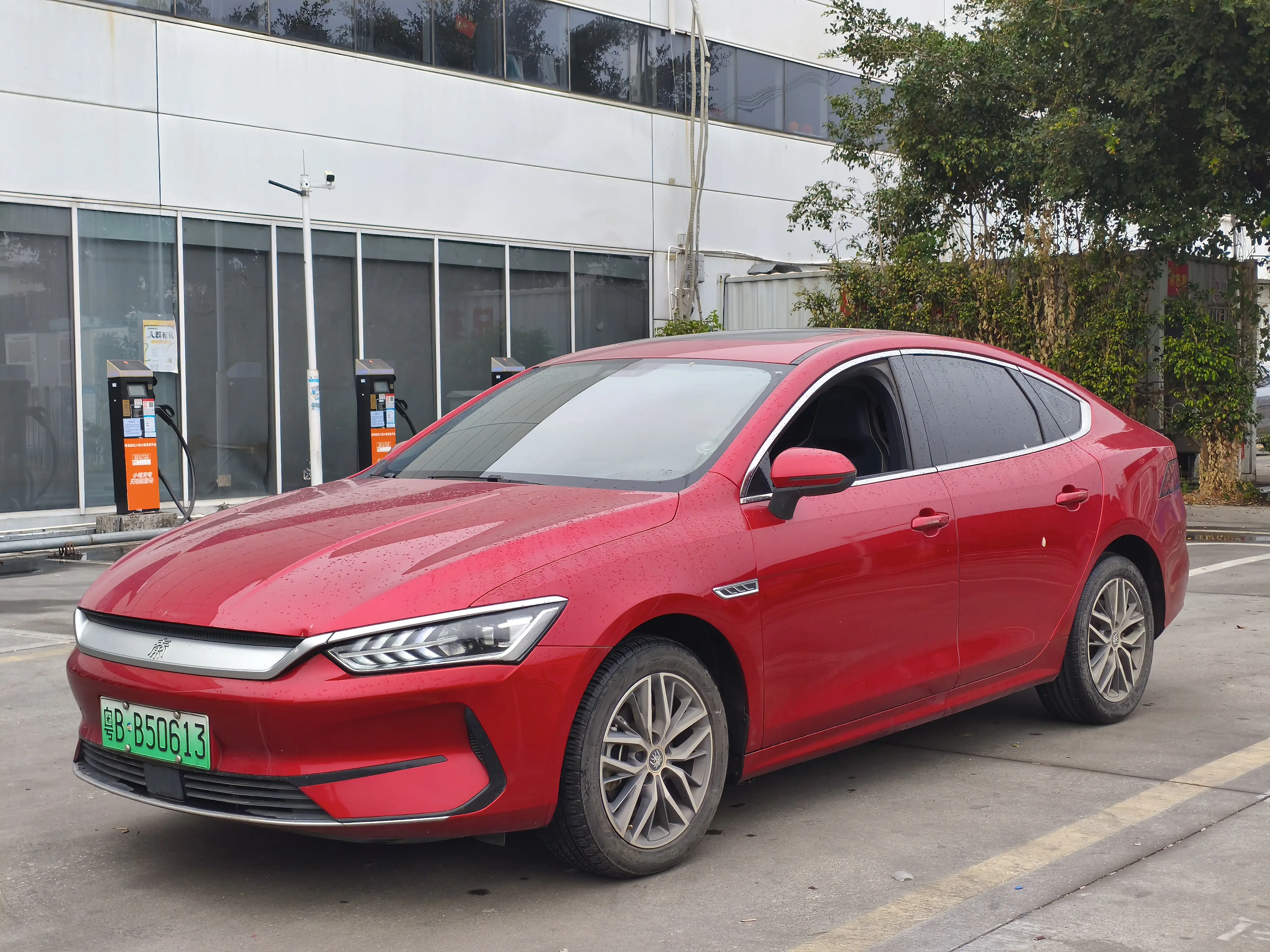 BYD Qin PLUS EV  из Китая