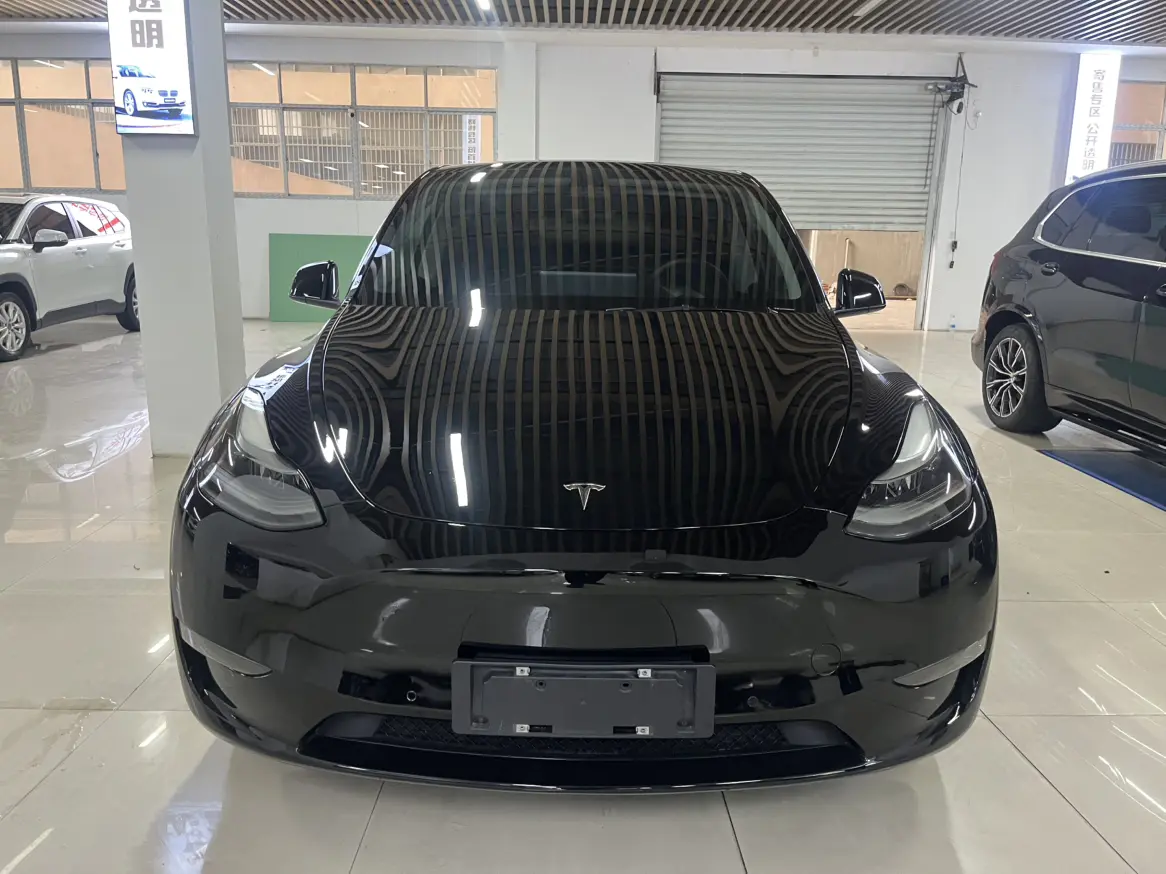 Tesla Model Y  из Китая