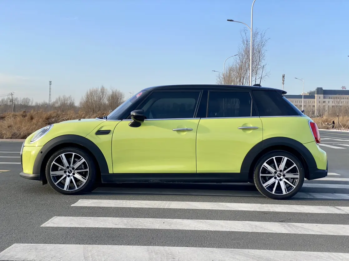 MINI 