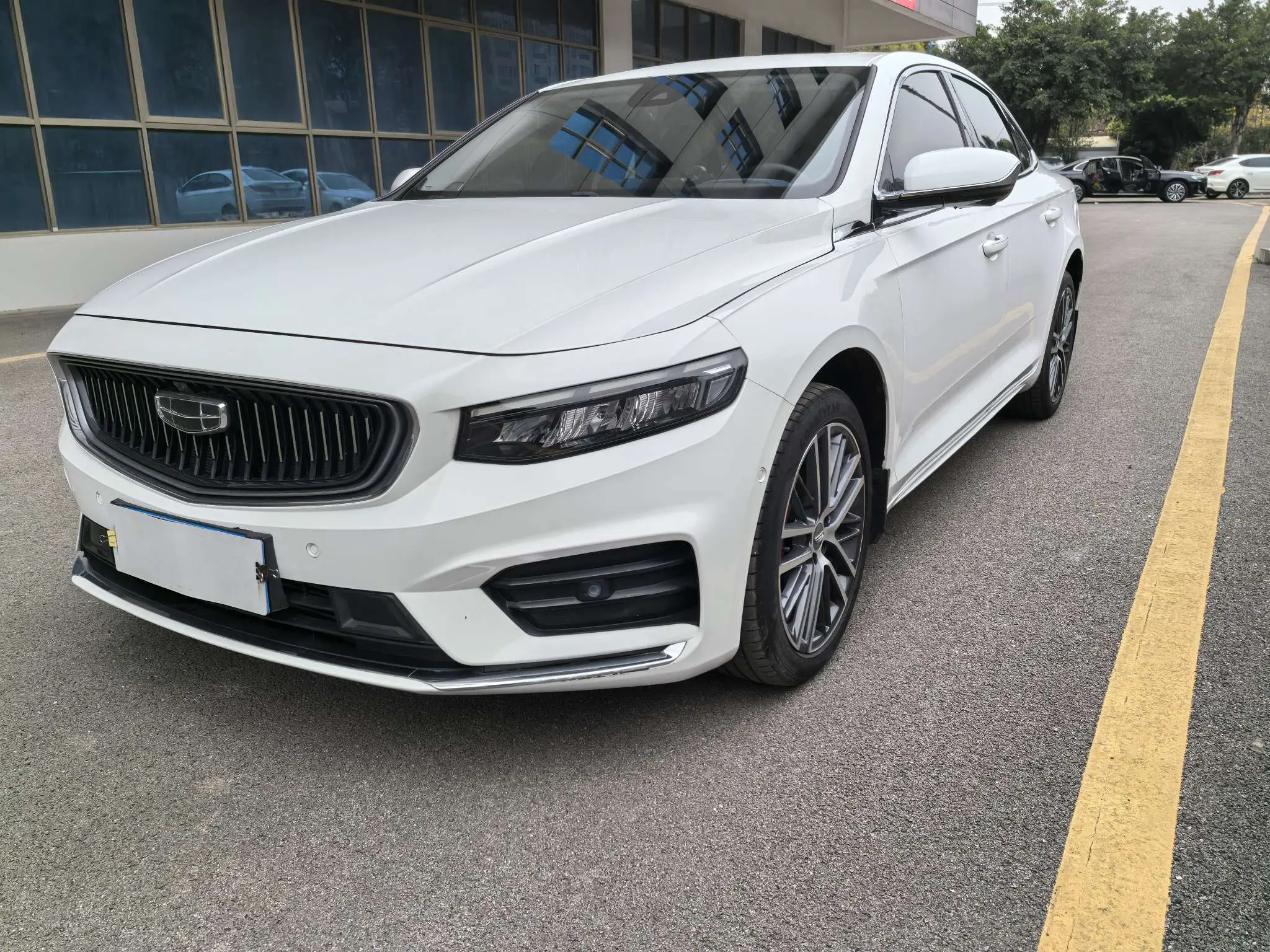Geely Xing Rui  из Китая
