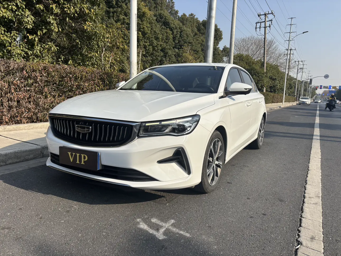 Geely Emgrand  из Китая