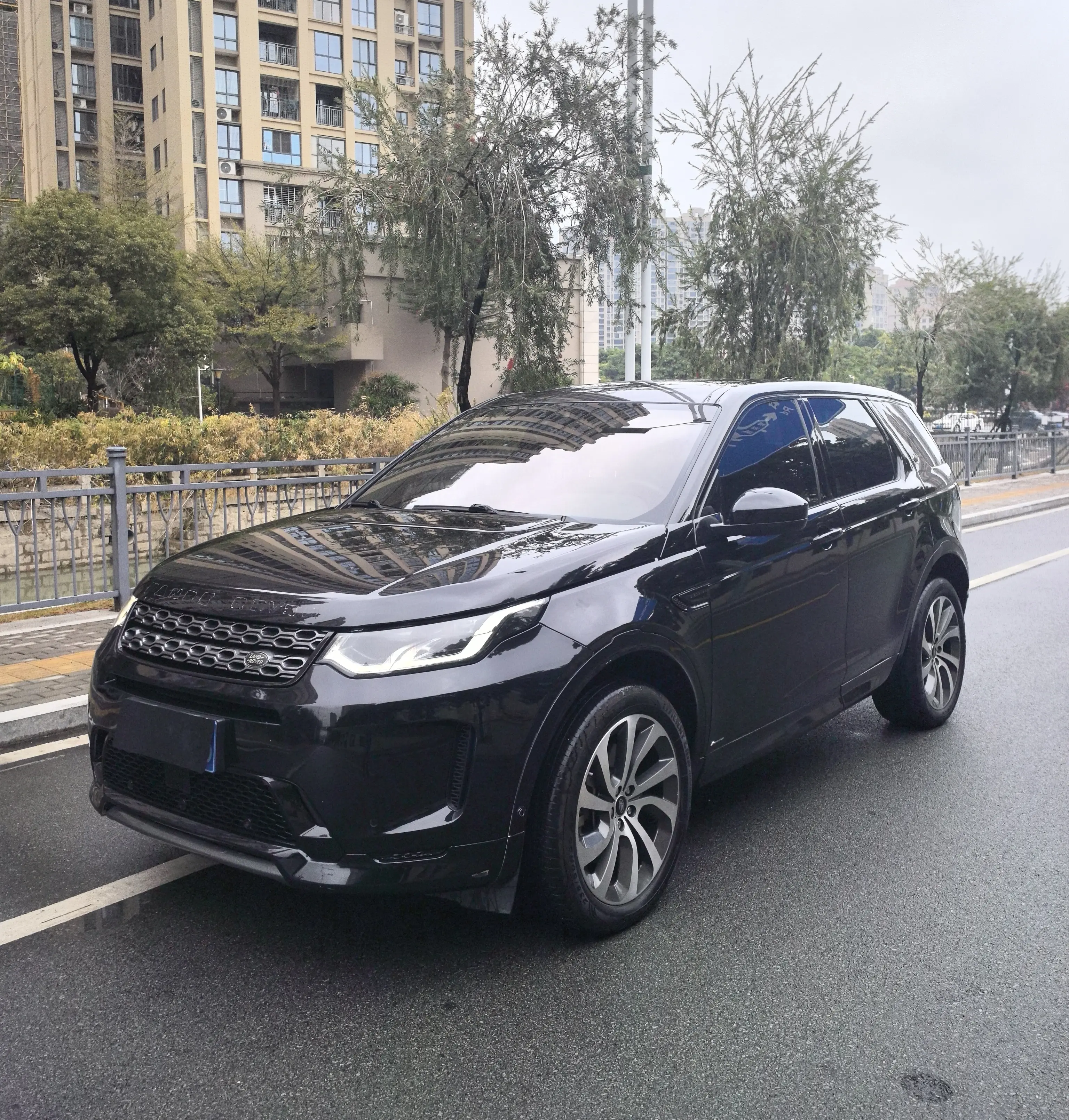 Land Rover Discover Sports  из Китая