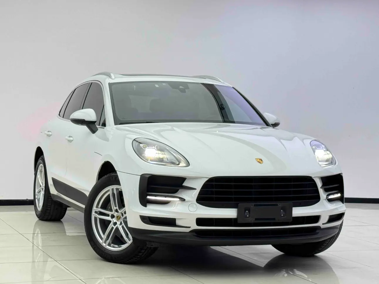 Porsche Macan  из Китая