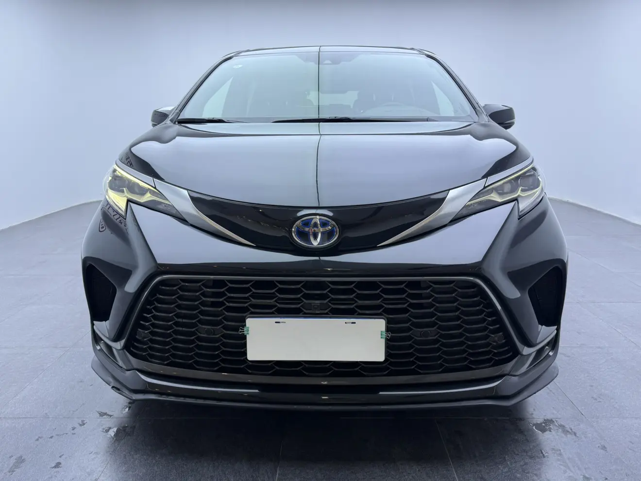 Toyota Granvia  из Китая